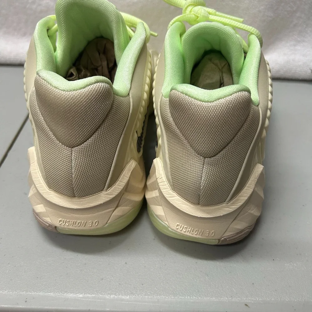Nike Mens Size 8 Ws 9.5 Giannis Freak 7 LE Khaki/Volt Spotlight Basketball Shoes